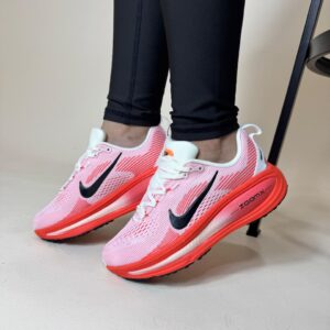 NIKE ZOOM