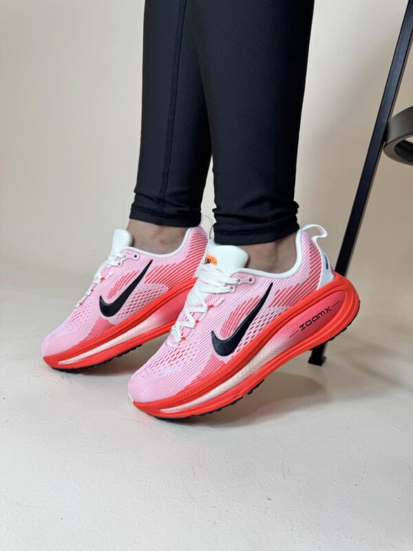 NIKE ZOOM